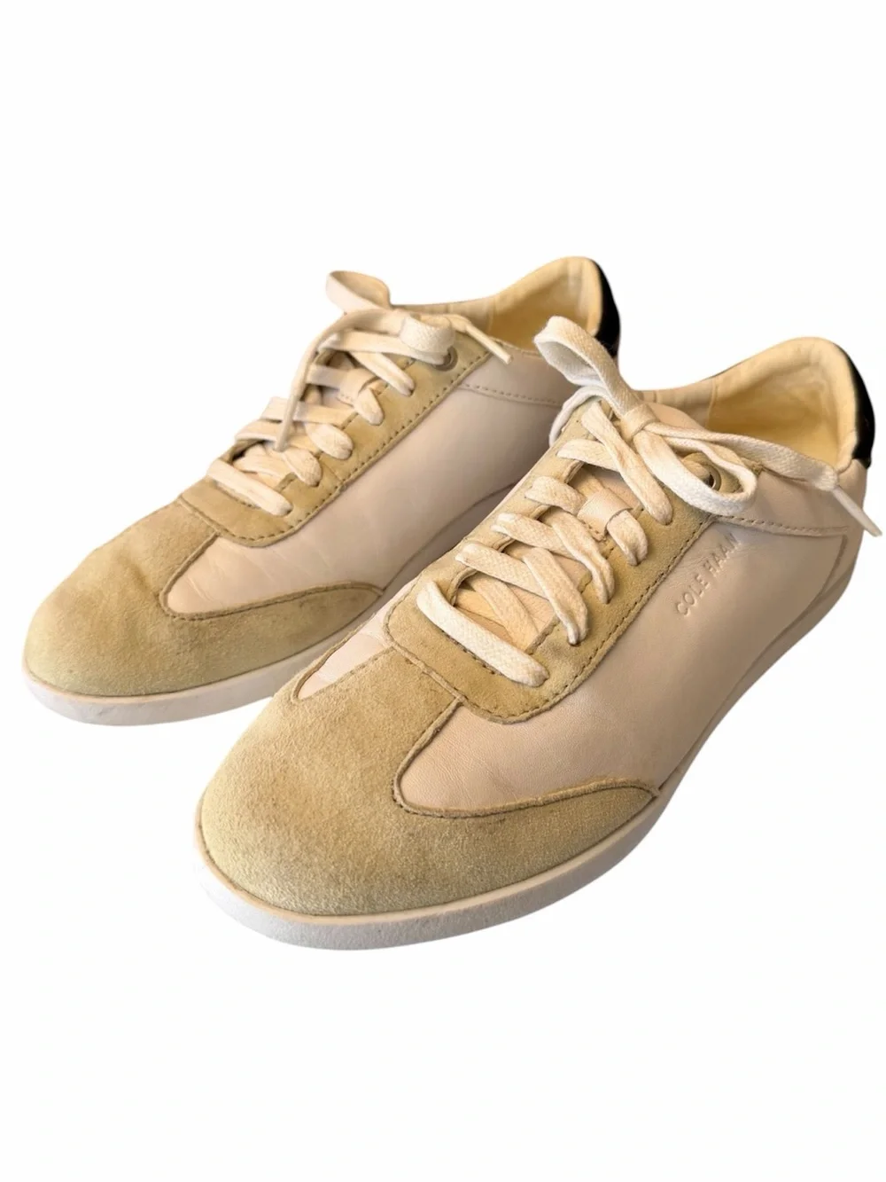 Cole Haan Grand OS Crosscourt Turf White Suede Leather Sneakers Sz 6-1/2